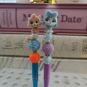 DISNEY DOORABLES Georgette Blue POODLE Flocked Oliver and Company Beaded Pen Set